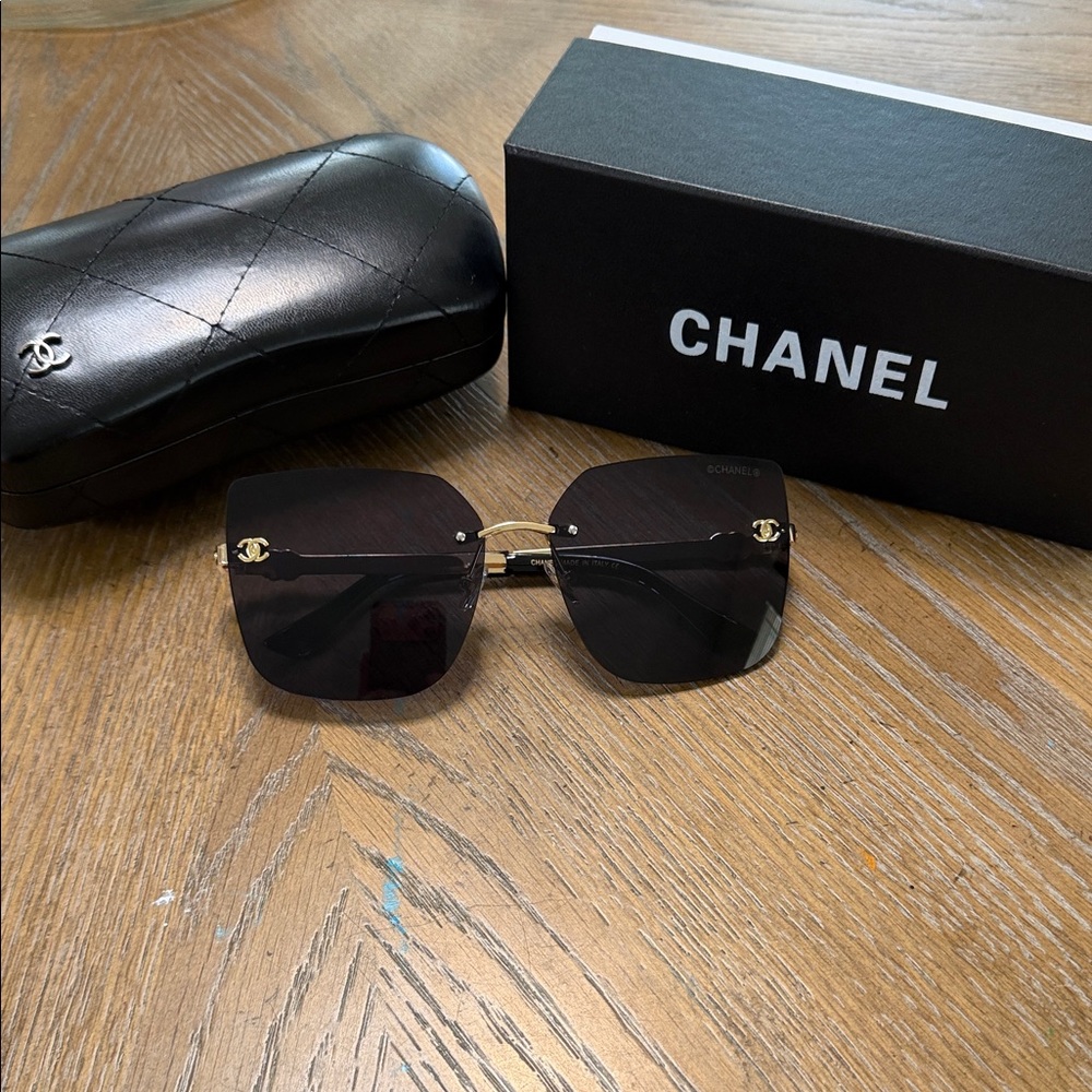 CHANEL Rimless Square Sunglasses in Black and Gold-Tone - Picture 2 of 7